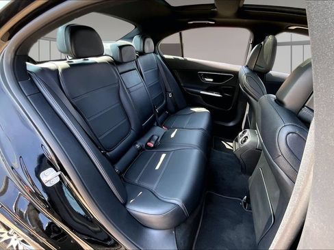 Used 2025 Mercedes-Benz C 300 4MATIC Sedan image 29