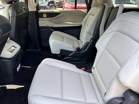 New 2026 Lincoln Navigator L Reserve w/ Jet Appearance Package AWD/4WD image 18