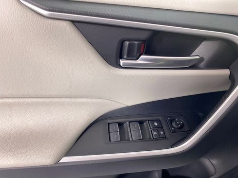 New 2025 Toyota RAV4 XLE w/ Convenience Package image 12