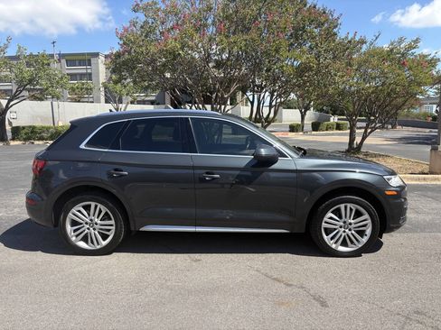 Used 2018 Audi Q5 Prestige AWD/4WD image 3