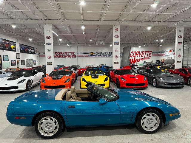 Used 1992 Chevrolet Corvette Convertible RWD image 6