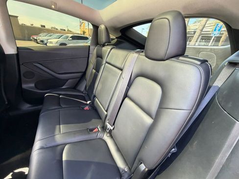 Used 2020 Tesla Model Y Long Range AWD/4WD image 25