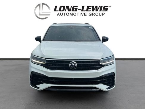 Used 2022 Volkswagen Tiguan SE R-Line FWD image 11