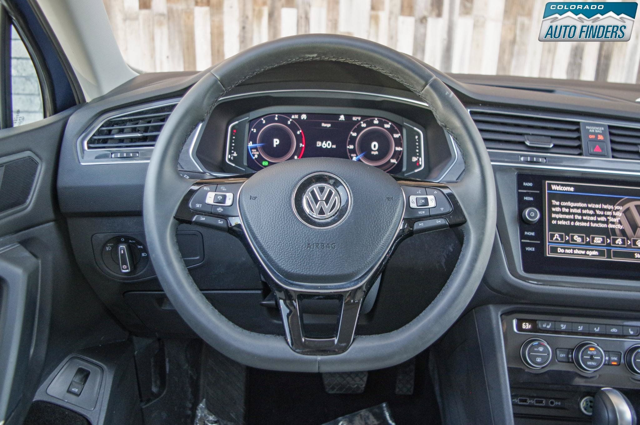 Used 2020 Volkswagen Tiguan SEL AWD/4WD image 14