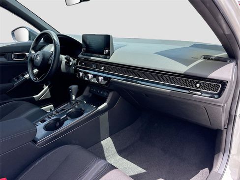 Certified 2025 Honda Civic Sport image 30