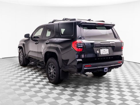 Used 2025 Toyota 4Runner SR5 AWD/4WD image 3