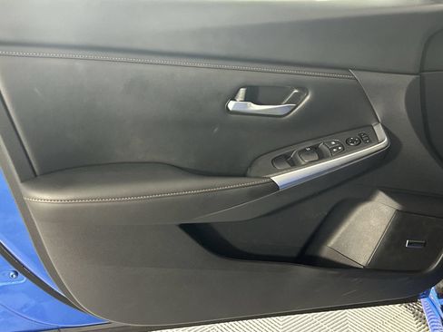 Certified 2025 Nissan Sentra SR w/ SR Premium Package FWD image 29