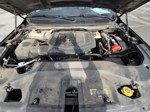 Used 2023 Jeep Wagoneer L Series III w/ Premium Group I image 36