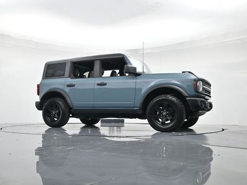 Used 2022 Ford Bronco Black Diamond image 32