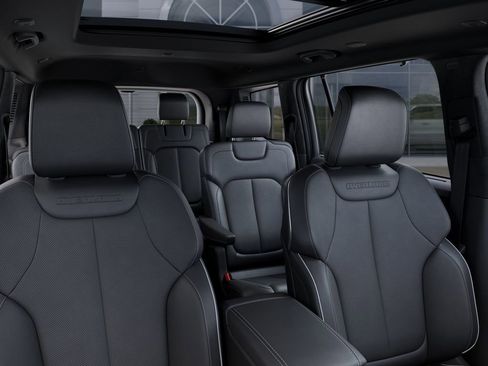New 2025 Jeep Grand Cherokee L Overland w/ Luxury Tech Group IV AWD/4WD image 26