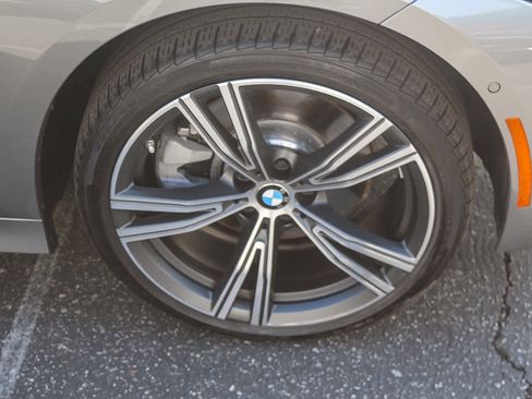 Used 2024 BMW 330i xDrive Sedan w/ Premium Package AWD/4WD image 9