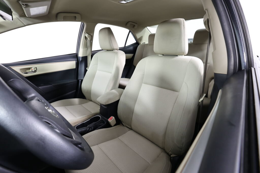 Used 2014 Toyota Corolla LE FWD image 11