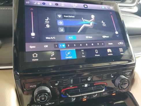 Used 2024 Jeep Grand Cherokee Limited 4xe AWD/4WD image 27