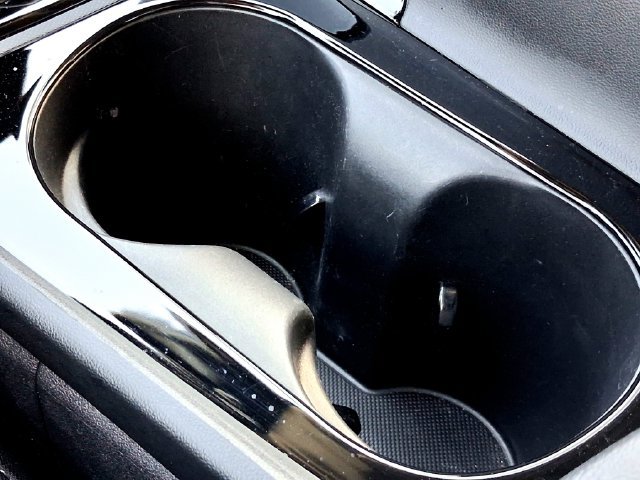 Used 2025 Hyundai Elantra SEL FWD image 24