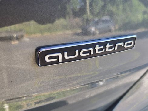 Used 2023 Audi Q3 2.0T Premium Plus w/ Premium Plus Package AWD/4WD image 12