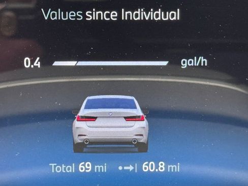 Used 2026 BMW 330i xDrive Sedan w/ Premium Package image 16