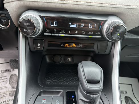 Used 2023 Toyota RAV4 XLE w/ Convenience Package AWD/4WD image 23