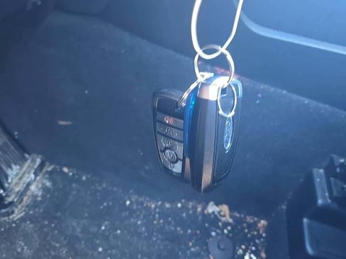 Used 2023 Ford Explorer XLT w/ Equipment Group 202A image 18