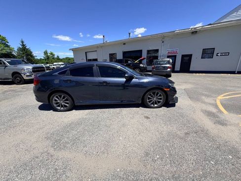 Used 2019 Honda Civic EX image 17