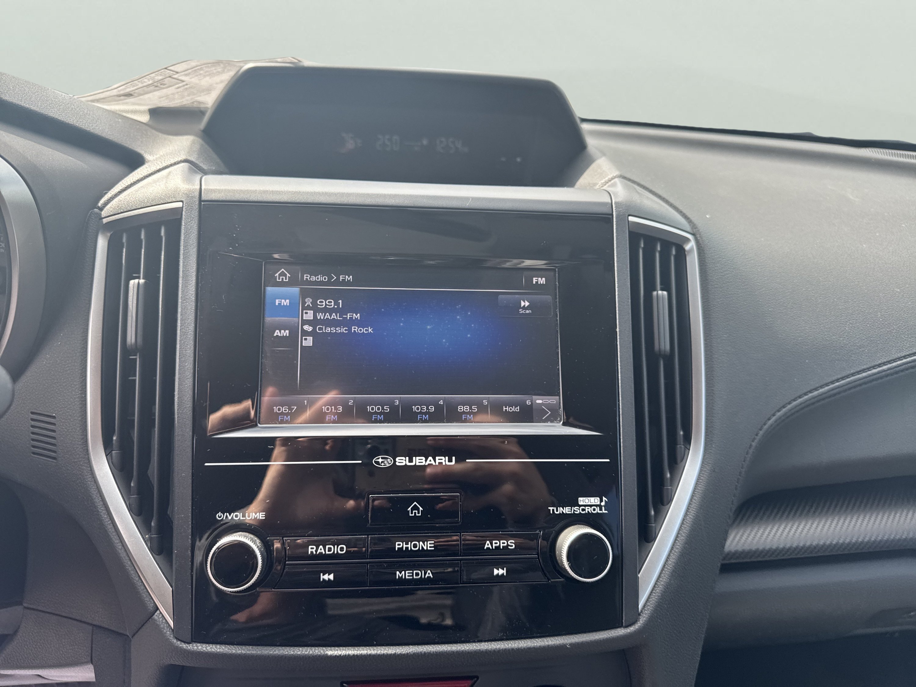 Used 2018 Subaru Crosstrek 2.0i Premium AWD/4WD image 15