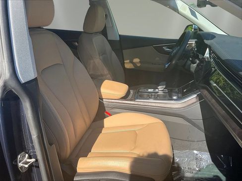 Used 2023 Audi Q8 Premium Plus w/ Premium Plus Package AWD/4WD image 28