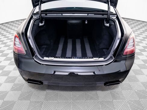 Used 2022 Rolls-Royce Ghost Black Badge image 38
