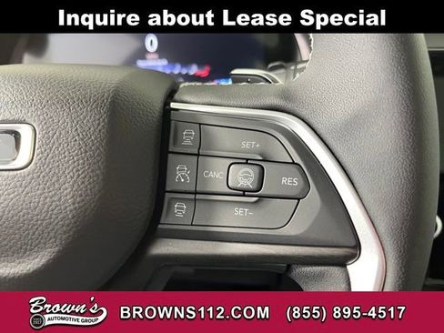 Used 2026 Jeep Grand Cherokee Limited image 19