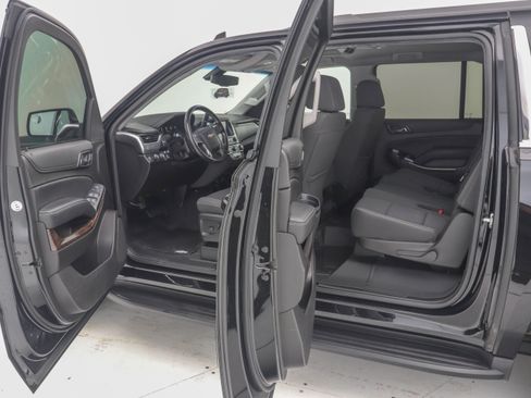 Used 2019 Chevrolet Suburban LS w/ Max Trailering Package AWD/4WD image 18