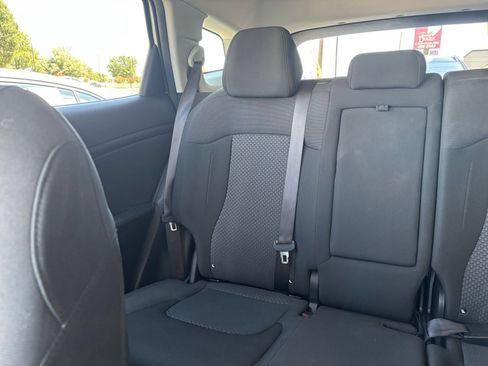 Used 2025 Kia Sportage LX AWD/4WD image 37
