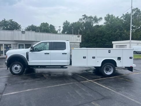 New 2026 Ford F550 4x4 Crew Cab image 5