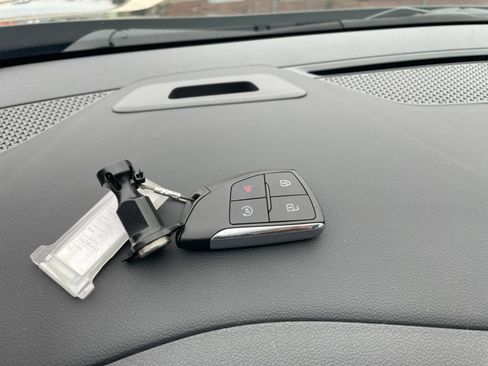 Used 2025 Chevrolet Equinox LT image 22