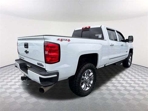 Used 2017 Chevrolet Silverado 2500 High Country w/ Duramax Plus Package image 5