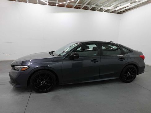 Used 2023 Honda Civic Sport image 8