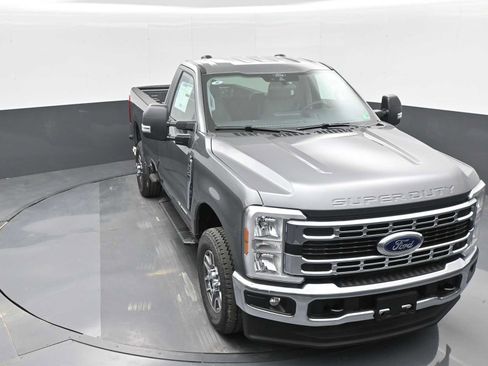 New 2025 Ford F350 XLT image 14