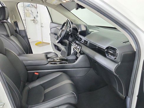 Used 2025 Honda Pilot Touring image 30