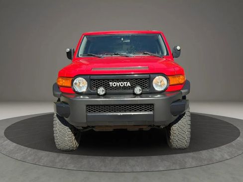 Used 2012 Toyota FJ Cruiser 4WD w/ Trail Teams Special Edition image 2