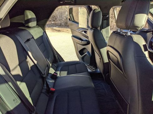 Used 2023 Chevrolet TrailBlazer RS w/ Sun and Liftgate Package image 18