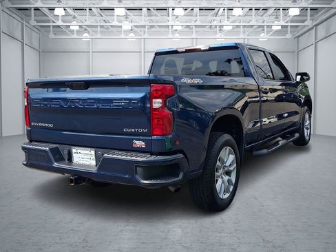 Used 2022 Chevrolet Silverado 1500 Custom AWD/4WD image 5