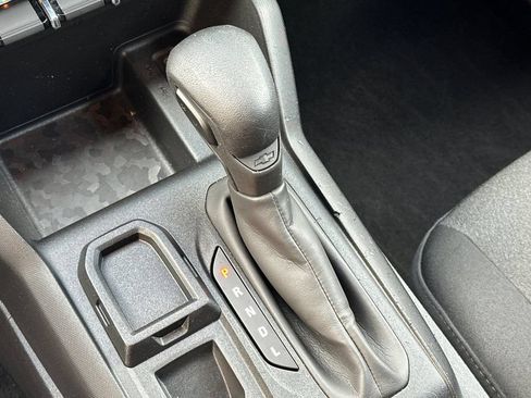 Used 2024 Chevrolet Colorado W/T RWD image 20