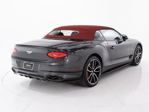 Used 2023 Bentley Continental GT Azure image 14