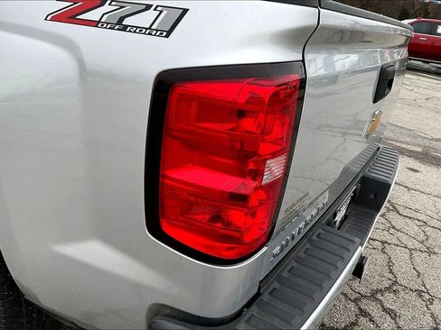 Used 2018 Chevrolet Silverado 1500 LT w/ All Star Edition image 31