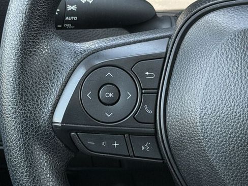 Used 2025 Toyota Corolla LE FWD image 13