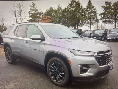 Used 2023 Chevrolet Traverse RS