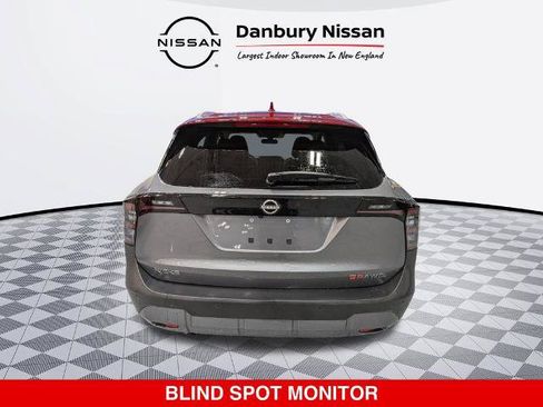 Certified 2025 Nissan Kicks SR w/ SR Premium Package AWD/4WD image 5