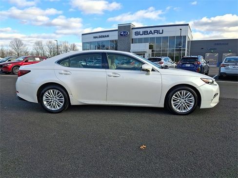 Used 2017 Lexus ES 350 image 8