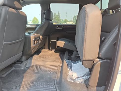 Used 2024 Chevrolet Silverado 3500 LTZ w/ LTZ Plus Package AWD/4WD image 33
