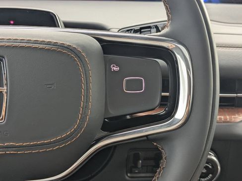 New 2025 Lincoln Navigator L Black Label image 30