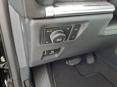 New 2026 Ford Expedition Platinum w/ Platinum Ultimate Package image 10