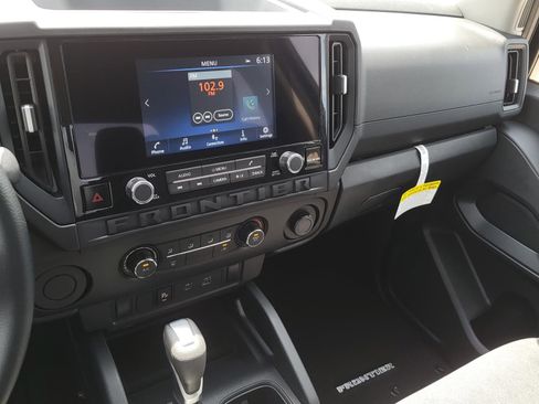 New 2026 Nissan Frontier S image 3