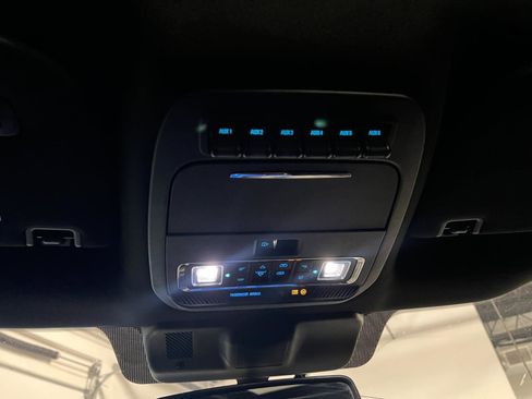 Used 2023 Ford F350 Platinum w/ Tremor Off-Road Package image 21